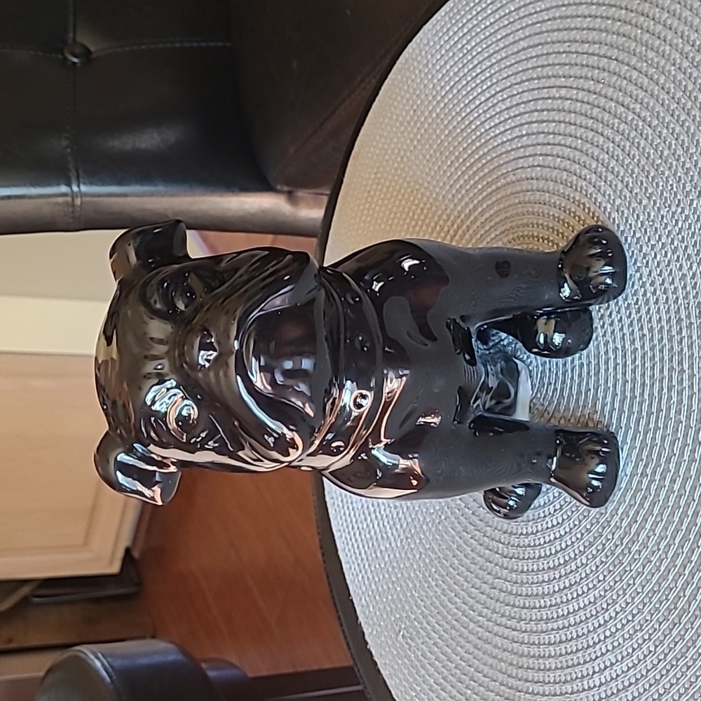 Bulldog Statue